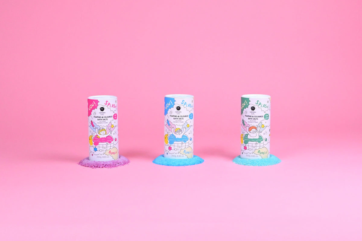 Musująca Sól do Kąpieli Barwiąca Wodę dla Dzieci - Nailmatic Splash, Różowa, 250 g