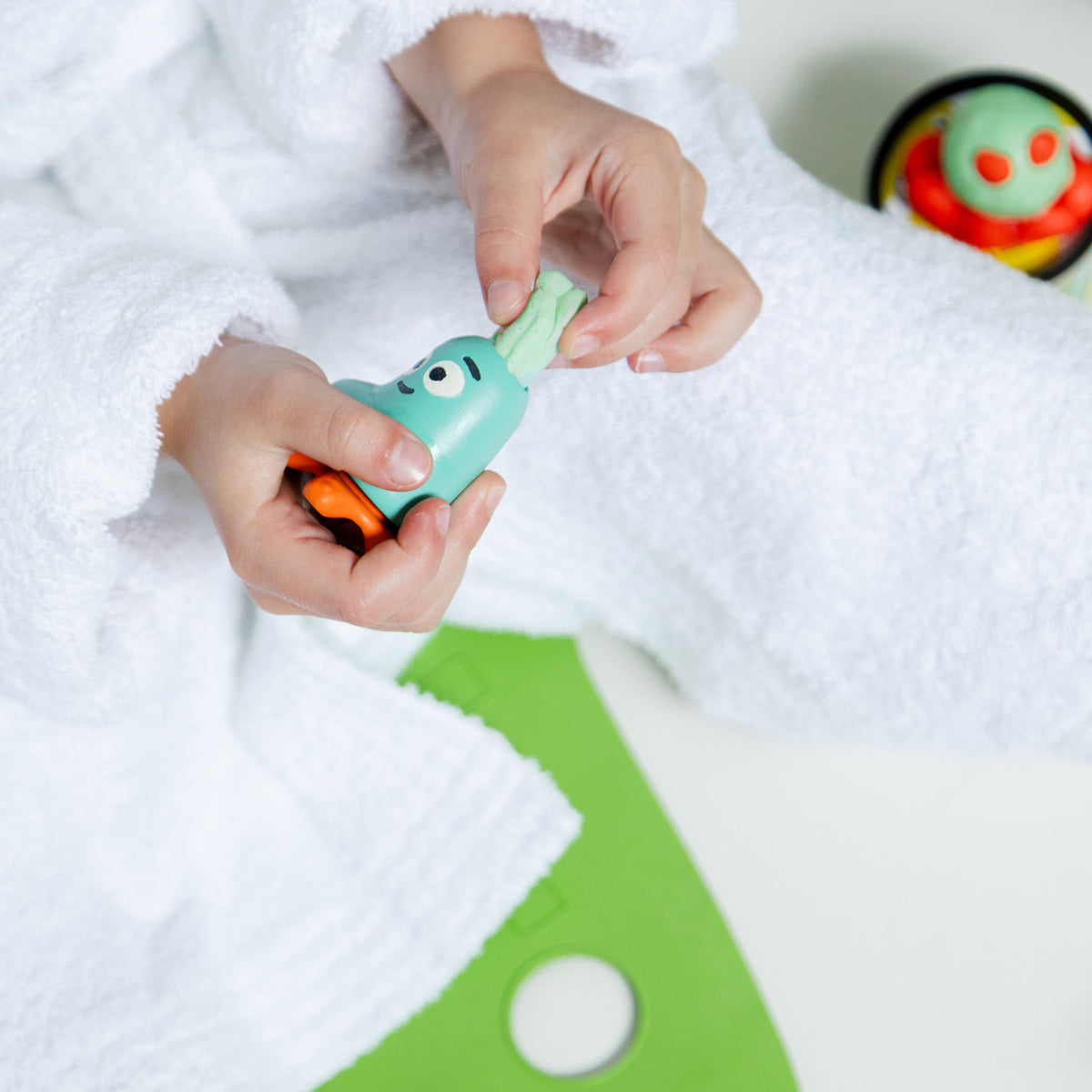 Myjąca Ciastolina do Kąpieli dla Dzieci - Nailmatic Pataploof, Zielona i Czerwona + Foremka Bloop