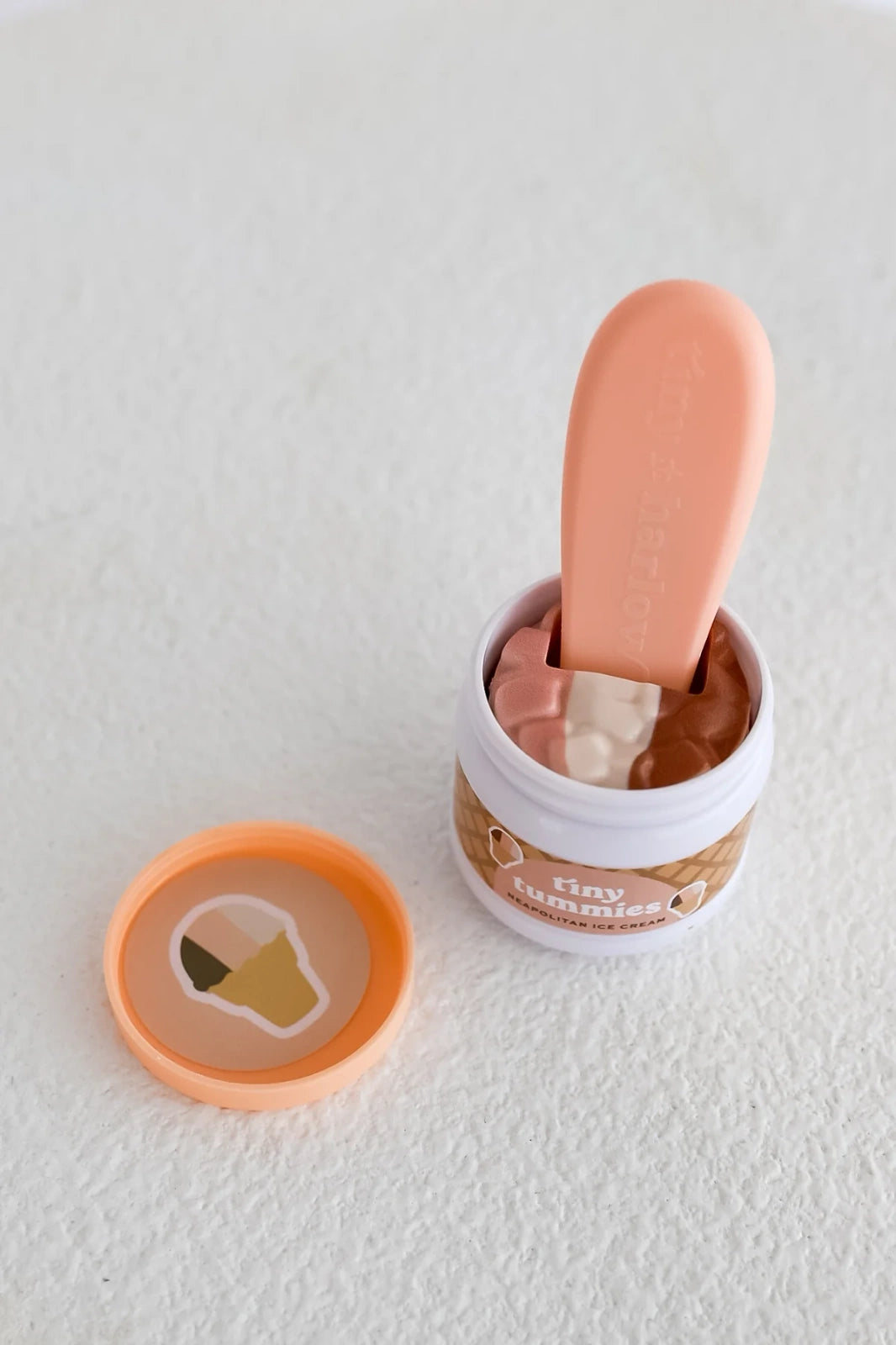 Tiny Harlow Zestaw Tiny Tummies Słoiczek i Łyżeczka, Lody Włoskie