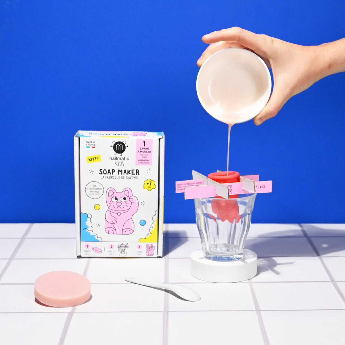 Zestaw DIY do Robienia Mydełka dla Dzieci - Nailmatic Kitty Soap Maker, Kot o Zapachu Grenadyny